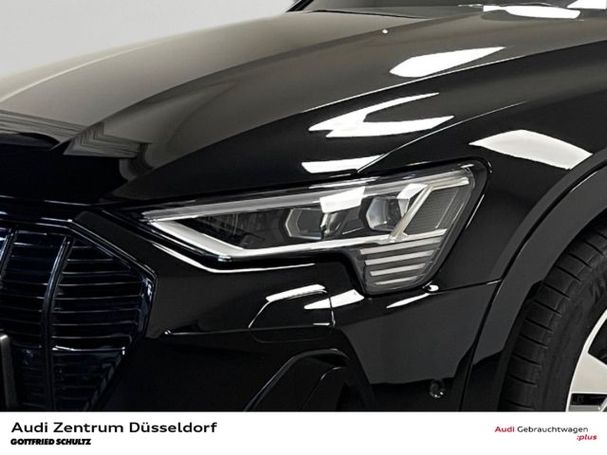 Audi e-tron 55 quattro S-line 300 kW image number 4