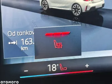 Car image 38