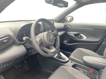 Car image 10