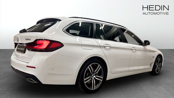 BMW 530 Touring xDrive 216 kW image number 2