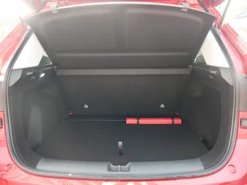 Car image 40