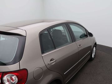 Car image 37