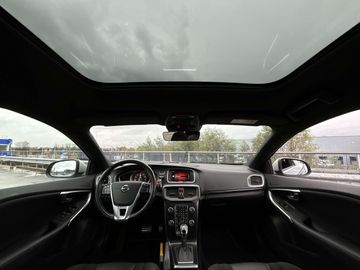 Car image 33