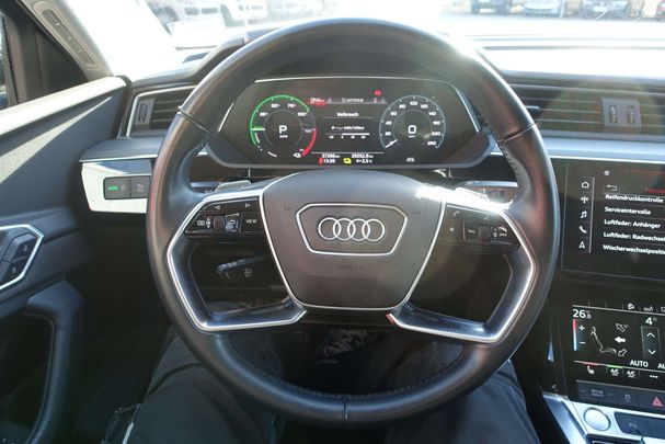 Audi e-tron 50 quattro Sportback 230 kW image number 13