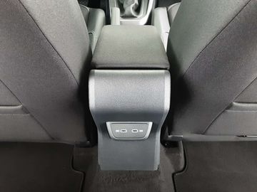 Car image 41