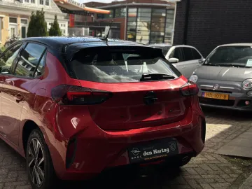 Car image 40