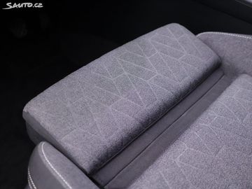 Car image 33