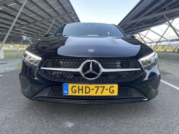 Mercedes-Benz A 180 100 kW image number 3