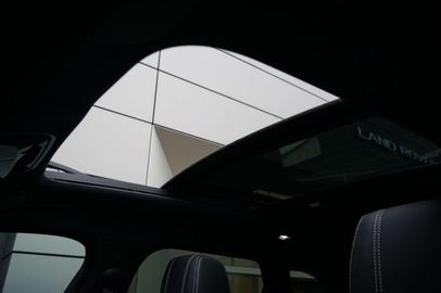 Car image 31