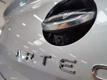 Car image 25