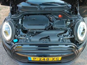 Car image 40