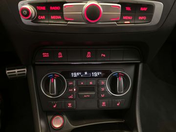 Car image 37