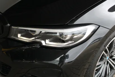 Car image 32