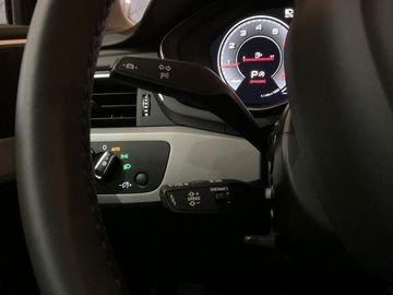 Car image 36