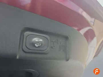 Car image 35