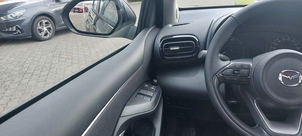 Car image 23