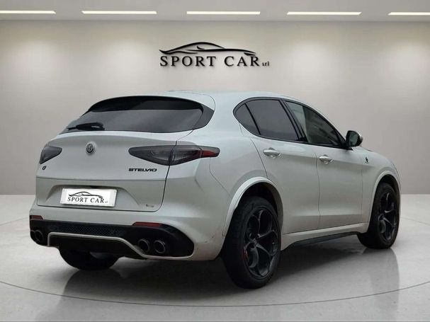 Alfa Romeo Stelvio V6 2.9 Bi-Turbo Quadrifoglio 375 kW image number 9