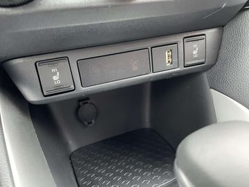 Car image 21