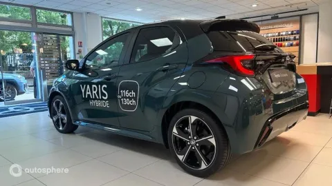 Car image 3