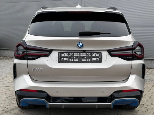 BMW iX3 210 kW image number 10