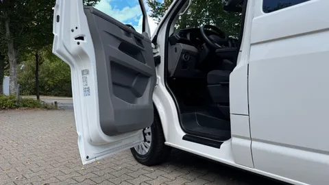 Car image 44