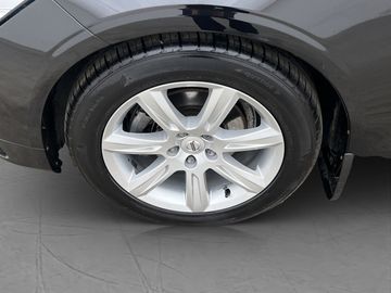 Car image 38
