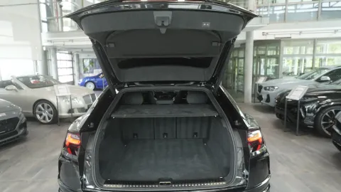 Car image 36