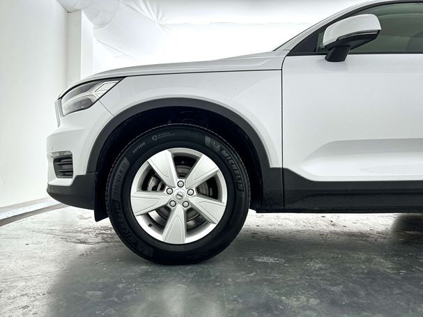 Volvo XC40 T2 Core Momentum 95 kW image number 30