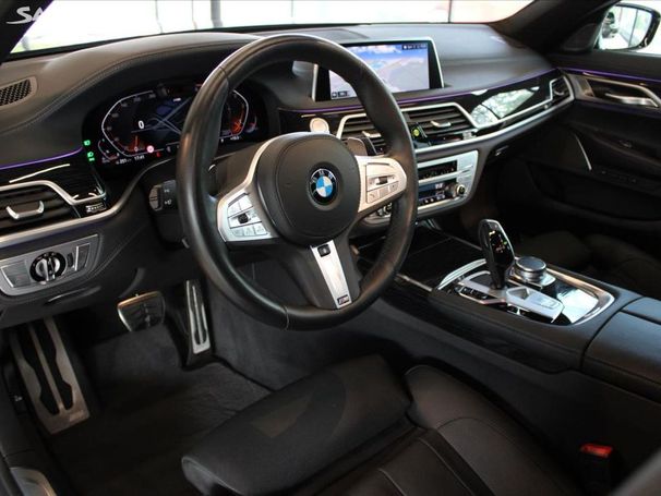 BMW 730d xDrive M Sport 210 kW image number 27