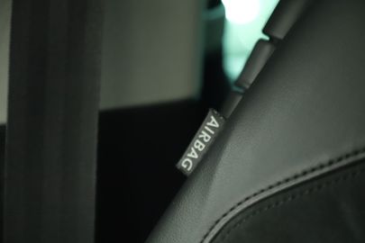 Car image 29