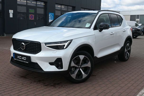 Volvo XC40 B4 Dark DKG Ultimate 145 kW image number 1