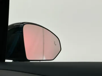 Car image 48