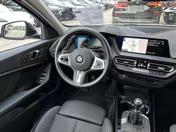 Car image 37