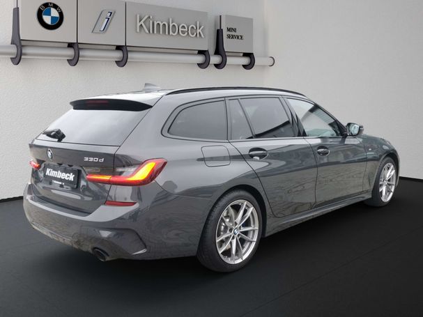 BMW 330d Touring M Sport xDrive 210 kW image number 2