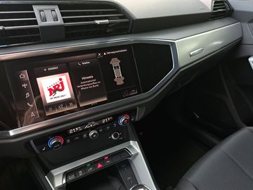 Car image 33