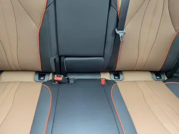 Car image 41