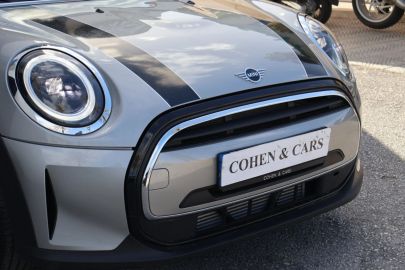 Car image 37