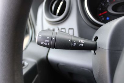 Car image 31