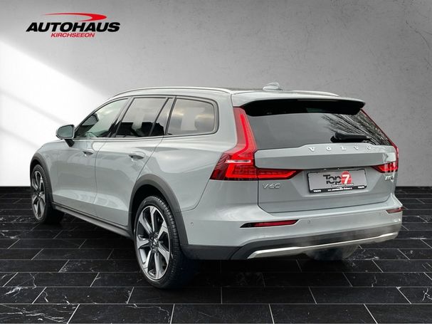 Volvo V60 Cross Country AWD B5 184 kW image number 5