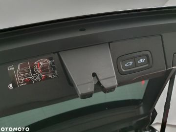 Car image 38