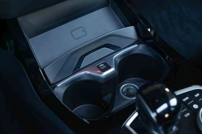 Car image 37