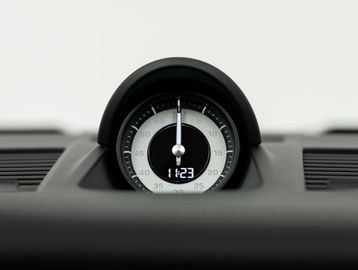 Car image 37