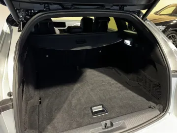 Car image 35