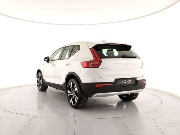 Volvo XC40 B3 Core 120 kW image number 5