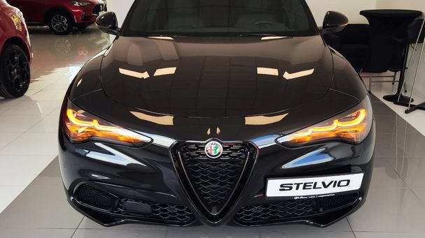 Alfa Romeo Stelvio 2.0 Turbo Q4 206 kW image number 3