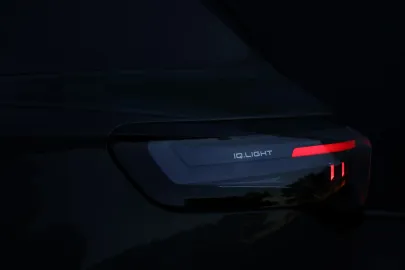 Car image 33