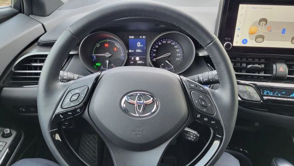 Toyota C-HR 90 kW image number 12