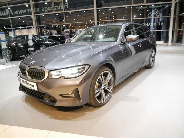 BMW 330d Touring xDrive 210 kW image number 1