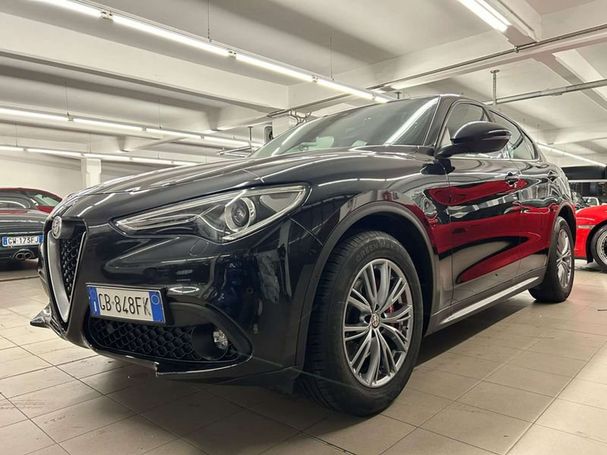 Alfa Romeo Stelvio 2.2 Diesel AT8 Business 118 kW image number 1