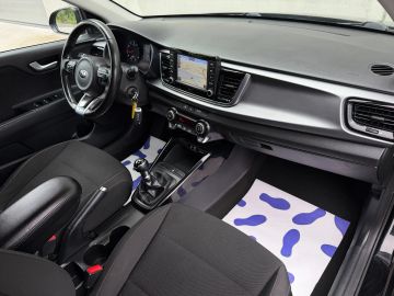 Car image 24